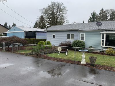 8133 SE Cox Ln, Gladstone, OR, 97027