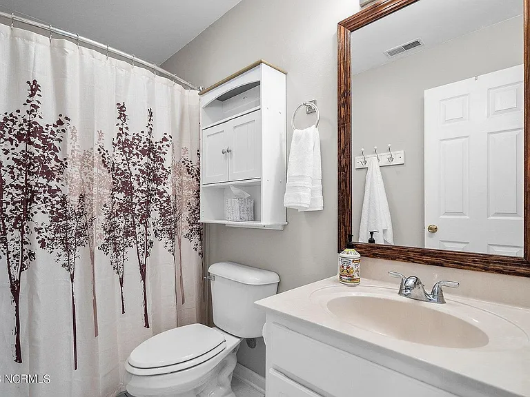 1010 Meridian Dr — Photo 37