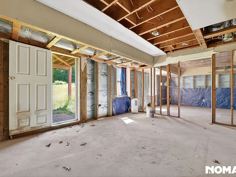 125 Cedar Hill Rd — Photo 33