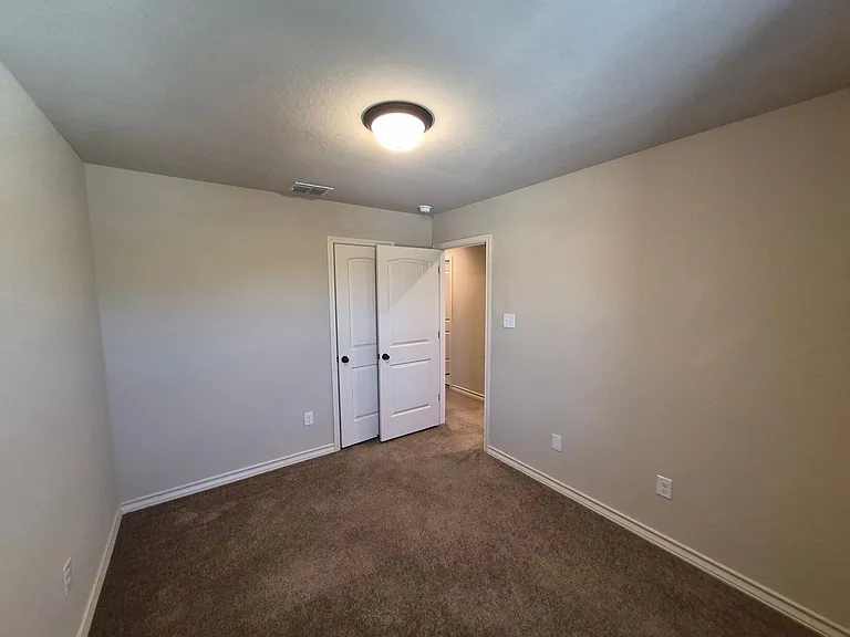 7042 Lakeview Dr #102 — Photo 16