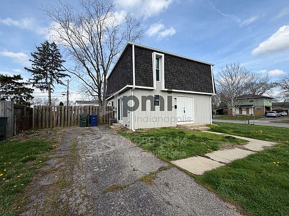 2nd image of 2100 Shawbury Ct W