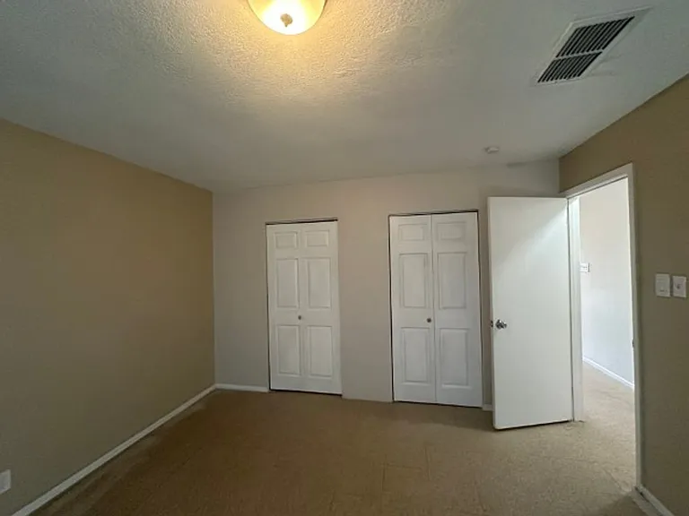 1325 Bitterlake — Photo 6