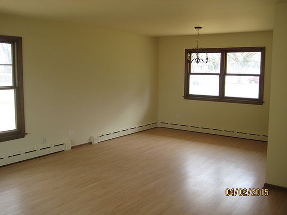 3rd image of 6020 S Kensington Ave