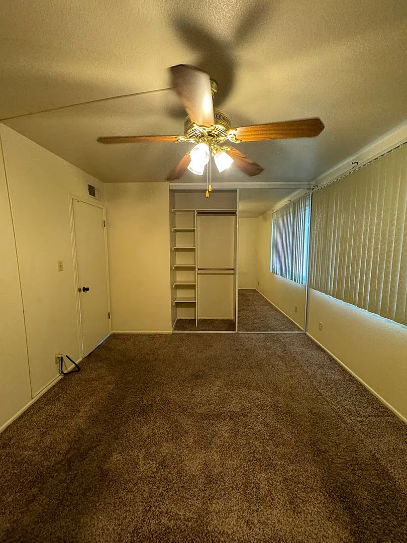 2 Bedroom In Tempe — Photo 4