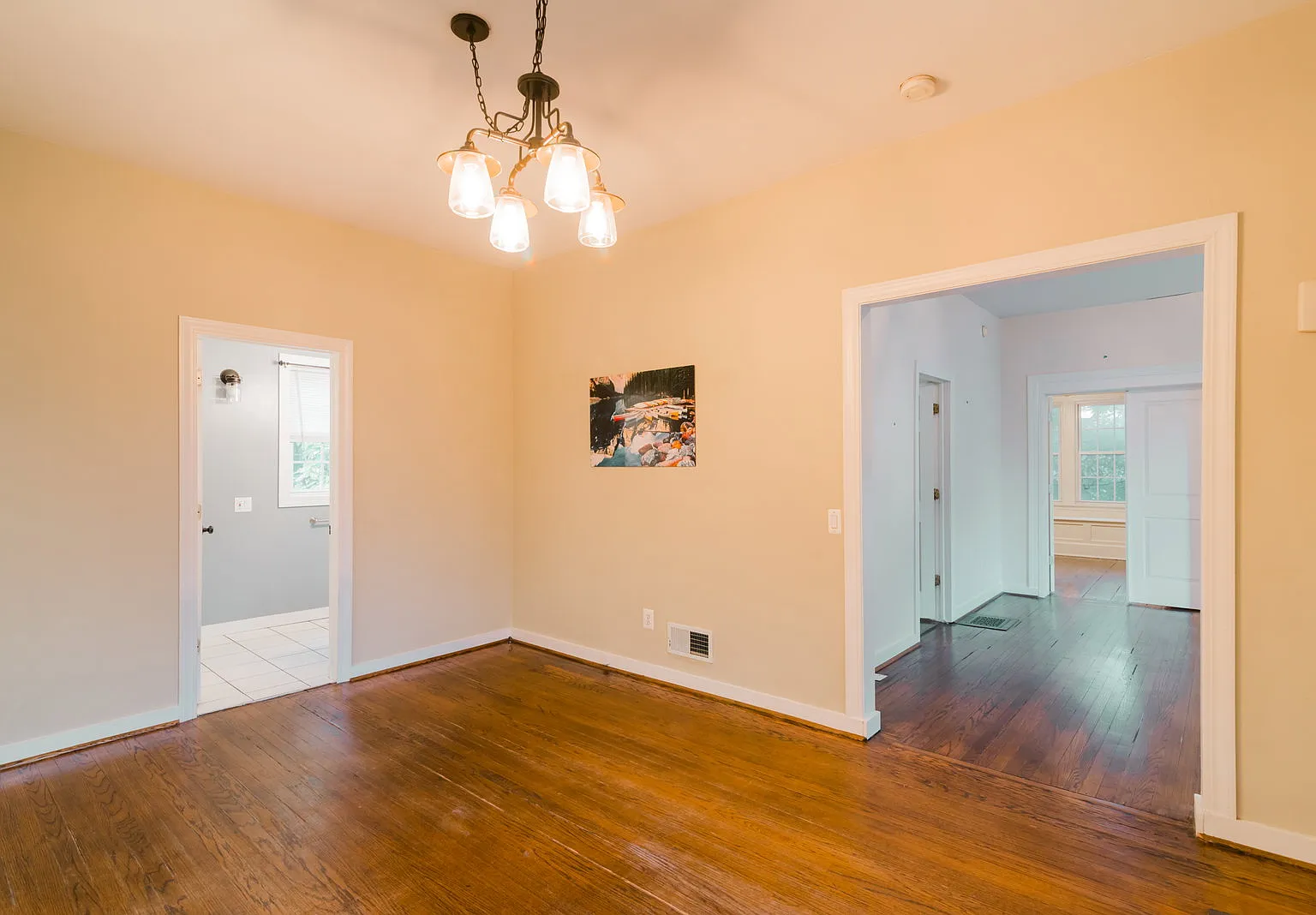 3 bed, 2.0 bath, 1604 sqft, $1,950 — Photo 4