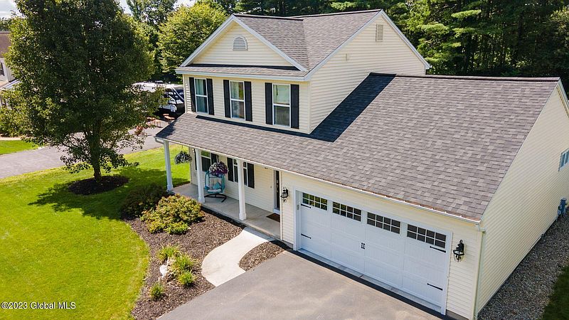 3rd image of 17 Evanna Drive