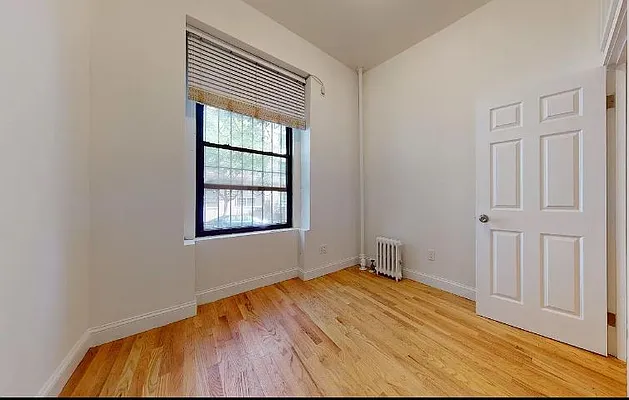 Rented by Bond New York | media 25