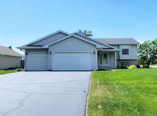 8853 Yates Ter, Minneapolis, MN 55443