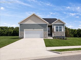 1739 N Knollwood Ave, Brookline, MO 65619