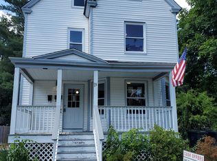 19 Woronoco Ave FLOOR 1, Westfield, MA 01085
