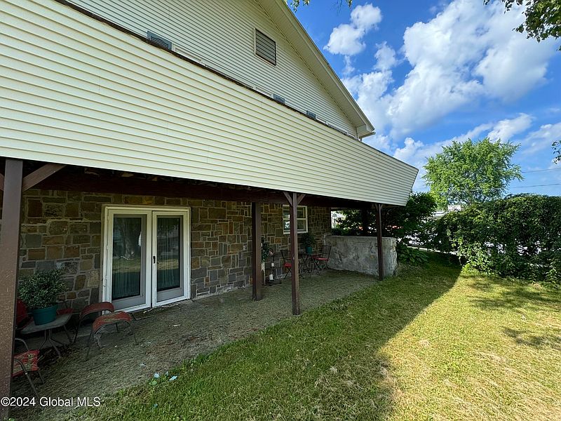 4th image of 12 Ridge Road