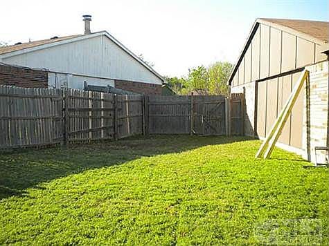 3rd image of 6955 Newberry Ct W