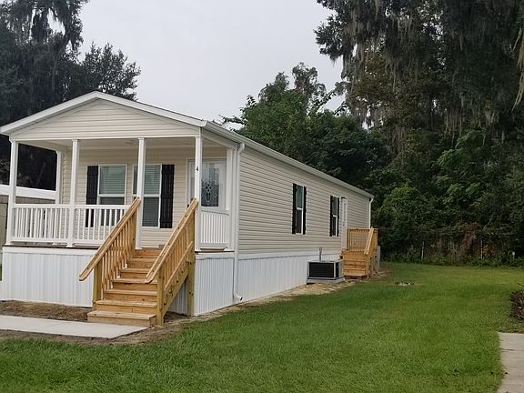 3rd image of 4900 SE 102nd Pl #4