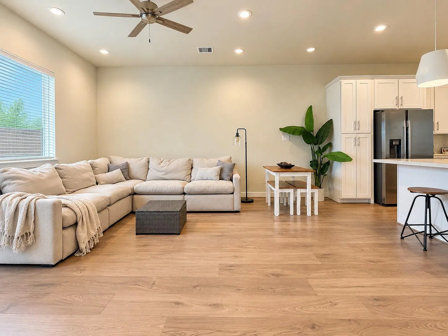 3 bed, 2.5 bath, 1509 sqft, $2,195 — Photo 4