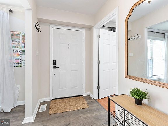 2nd image of 9 Carissa Ct