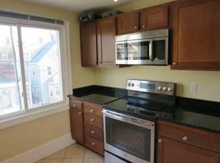 203 Holland St, Somerville, MA 02144
