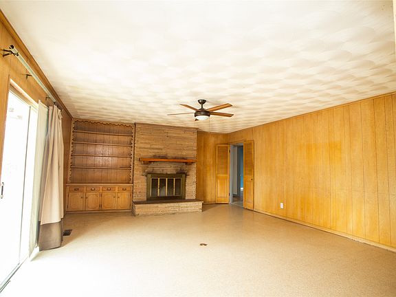 4th image of 1608 N Houston School Rd