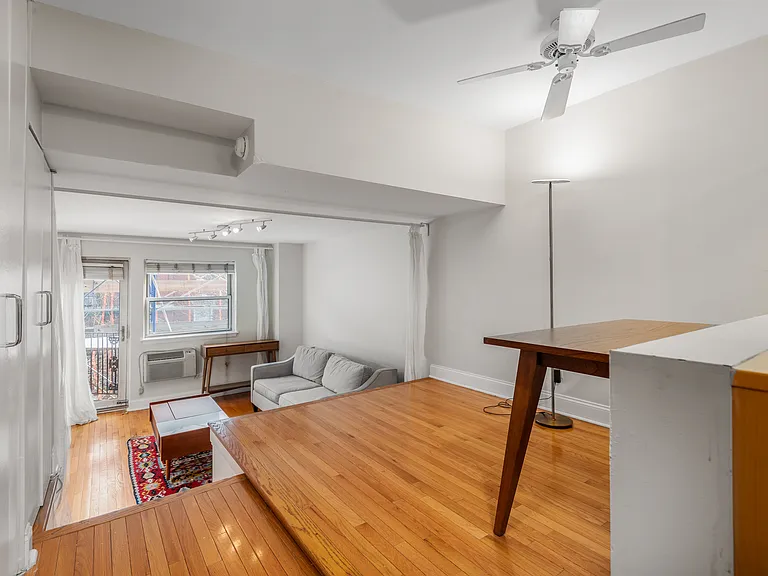 211 Thompson St #5M — Photo 4