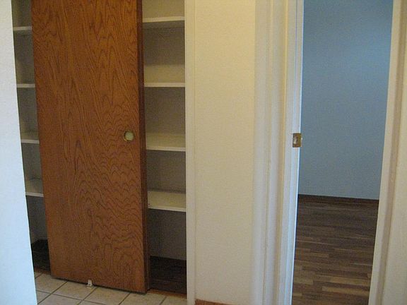 4th image of 10100 Craft Dr APT 2