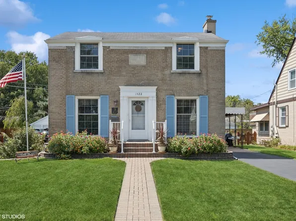 1422 Manchester Ave, Westchester, IL 60154