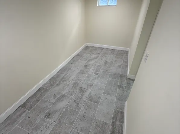204 Philip Ave, Elmwood Park, NJ 07407