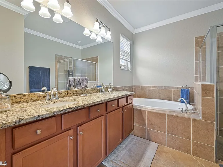 3153 Walnut Grove Ln — Photo 18