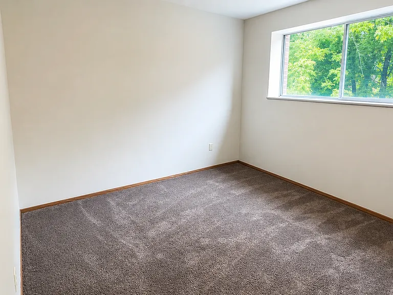 Hardwood 1-Bedroom (Unit 101)