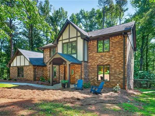 2305 Mountain West Trl, Stone Mountain, GA 30087