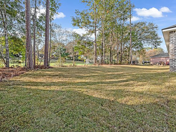 3rd image of 313 Country Club Dr