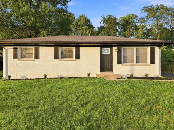 497 Asbury Ln, Lexington, KY 40511