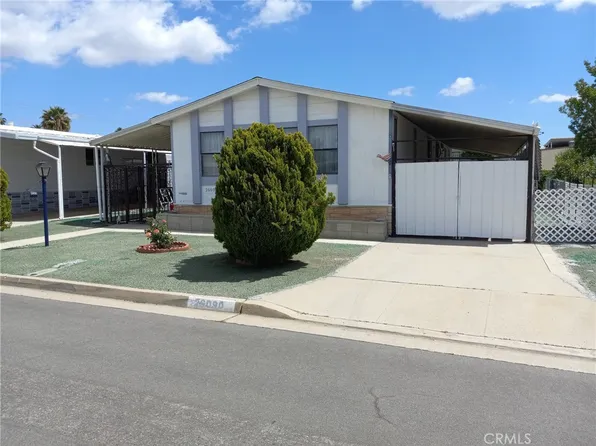 26090 Ivory Palm Dr, Homeland, CA 92548