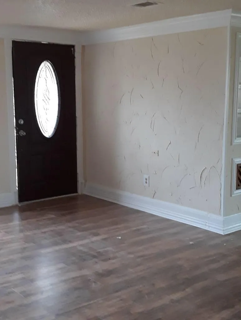107 Michael Ln — Photo 4
