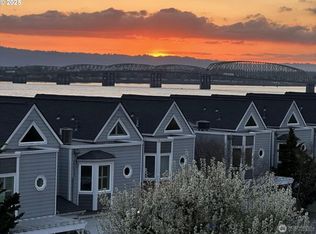 520 SE Columbia River Dr, Vancouver, WA 98661