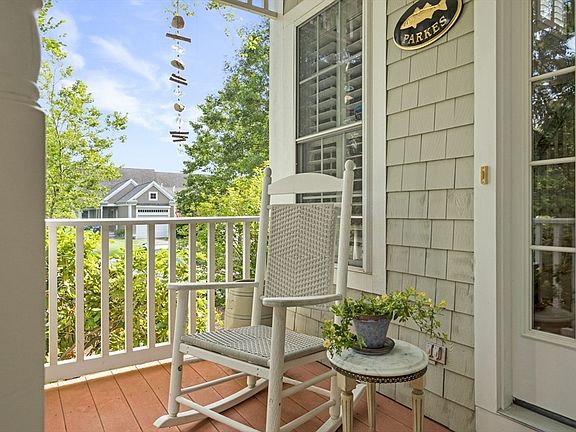 4th image of 9 Hollyhock Knoll Ct #9