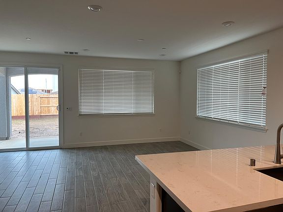 5th image of 4957 Avdis Ct