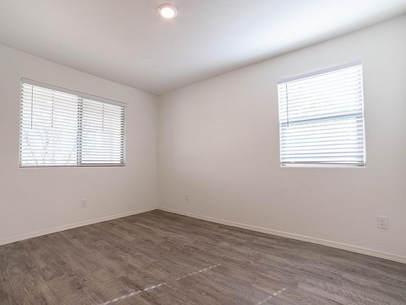 5th image of 25377 W Yanez Ave