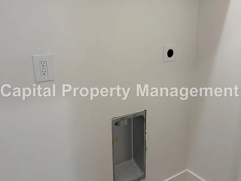 770 Ashton Ave — Photo 19