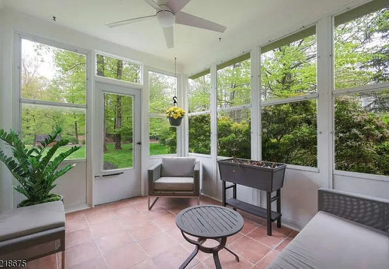 18 Skyline Dr — Photo 16