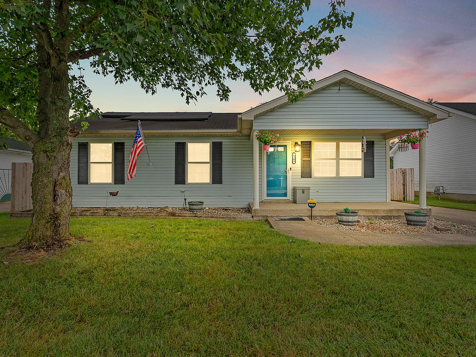 3 bed, 1040 sqft, $1,650 — Photo 2