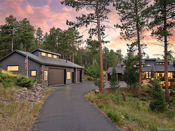 2nd image of 571 Sundown Lane