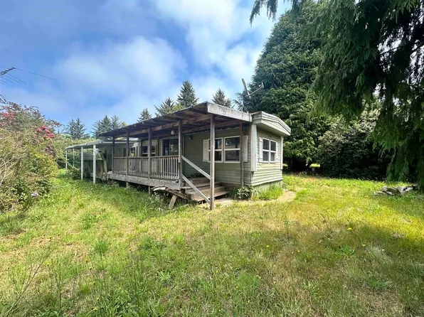 240 Brevus St, Crescent City, CA 95531