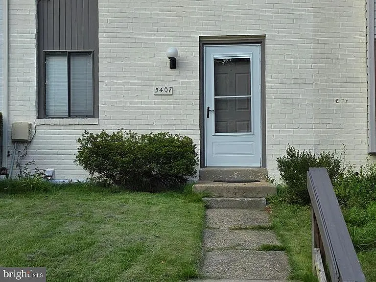 5407 Fallriver Row Ct — Photo 1