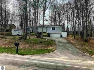 190 Four Mile Rd S, Traverse City, MI 49696