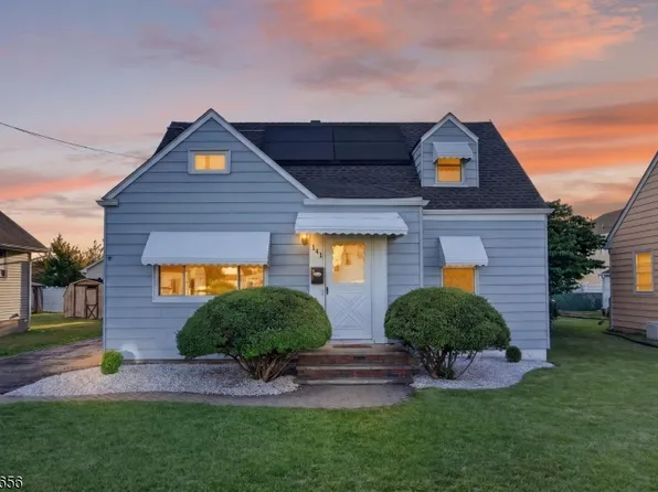 141 N 8Th Ave, Manville Boro, NJ 08835