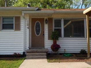 104 E 3rd St, Omaha, TX 75571