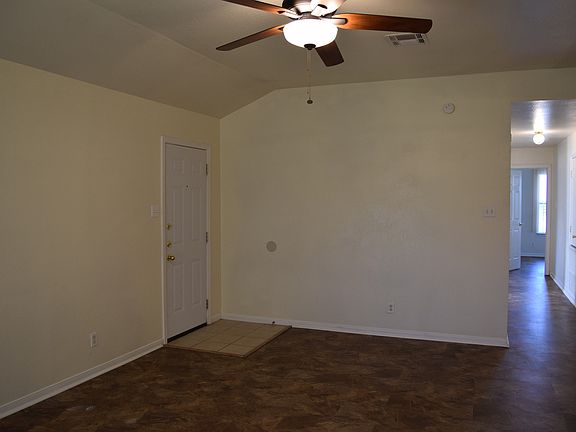 3rd image of 2608 Lucille Dr