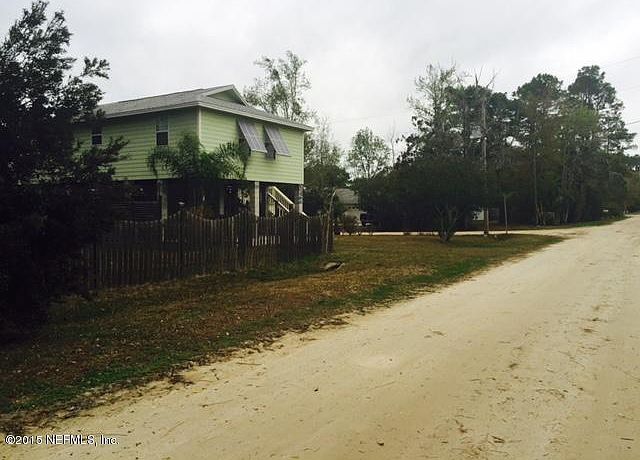 1st image of 210 Pine Dr