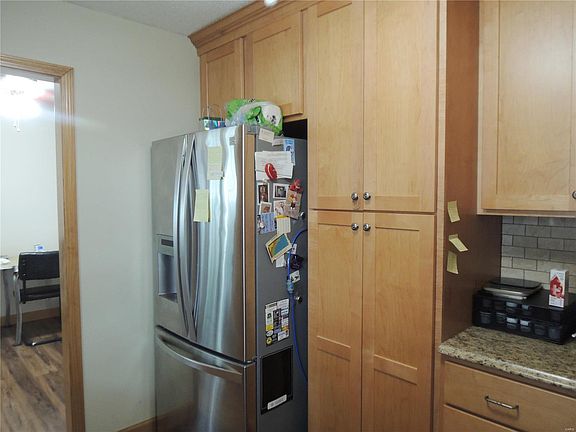 5th image of 712 N Idler Ln