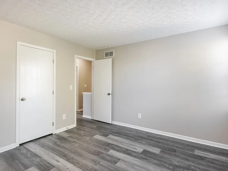448 Springwood Lake Dr — Photo 15