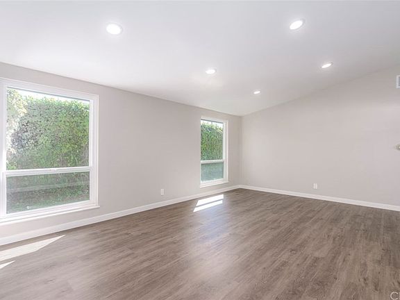 5th image of 2391 Westminster Ave